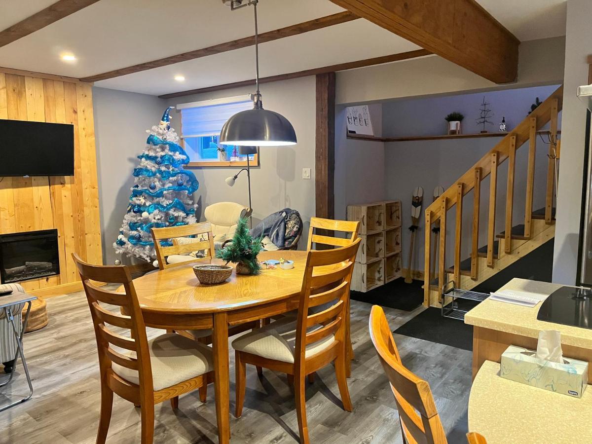 Appartement Mont Edouard, Hebergement Paisible A La Montagne LʼAnse-Saint-Jean Eksteriør bilde