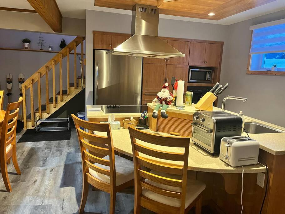 Appartement Mont Edouard, Hebergement Paisible A La Montagne LʼAnse-Saint-Jean Eksteriør bilde